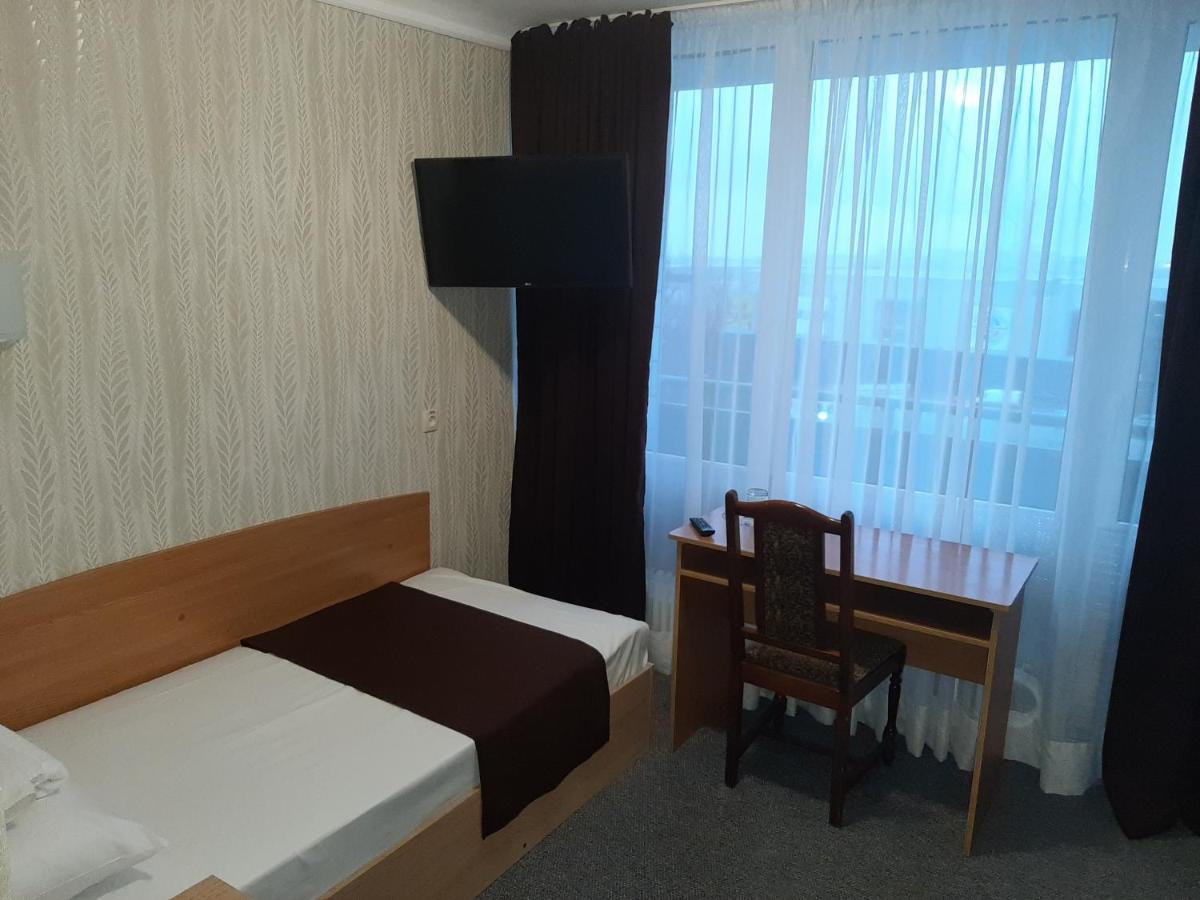 Tourist Hotel Kharkiv Exterior photo